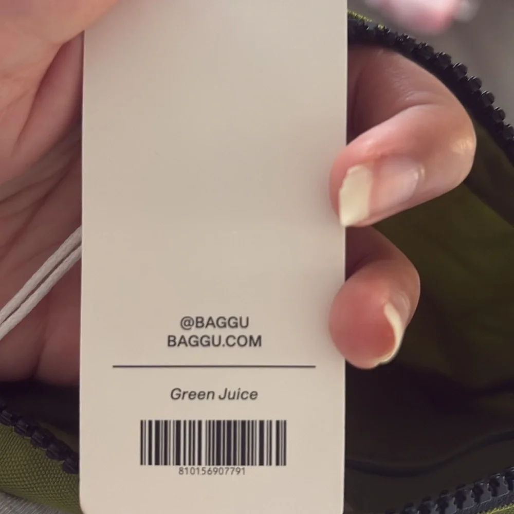 BNWT baggu green juice fanny pack (long straps) - Picture 2 of 3